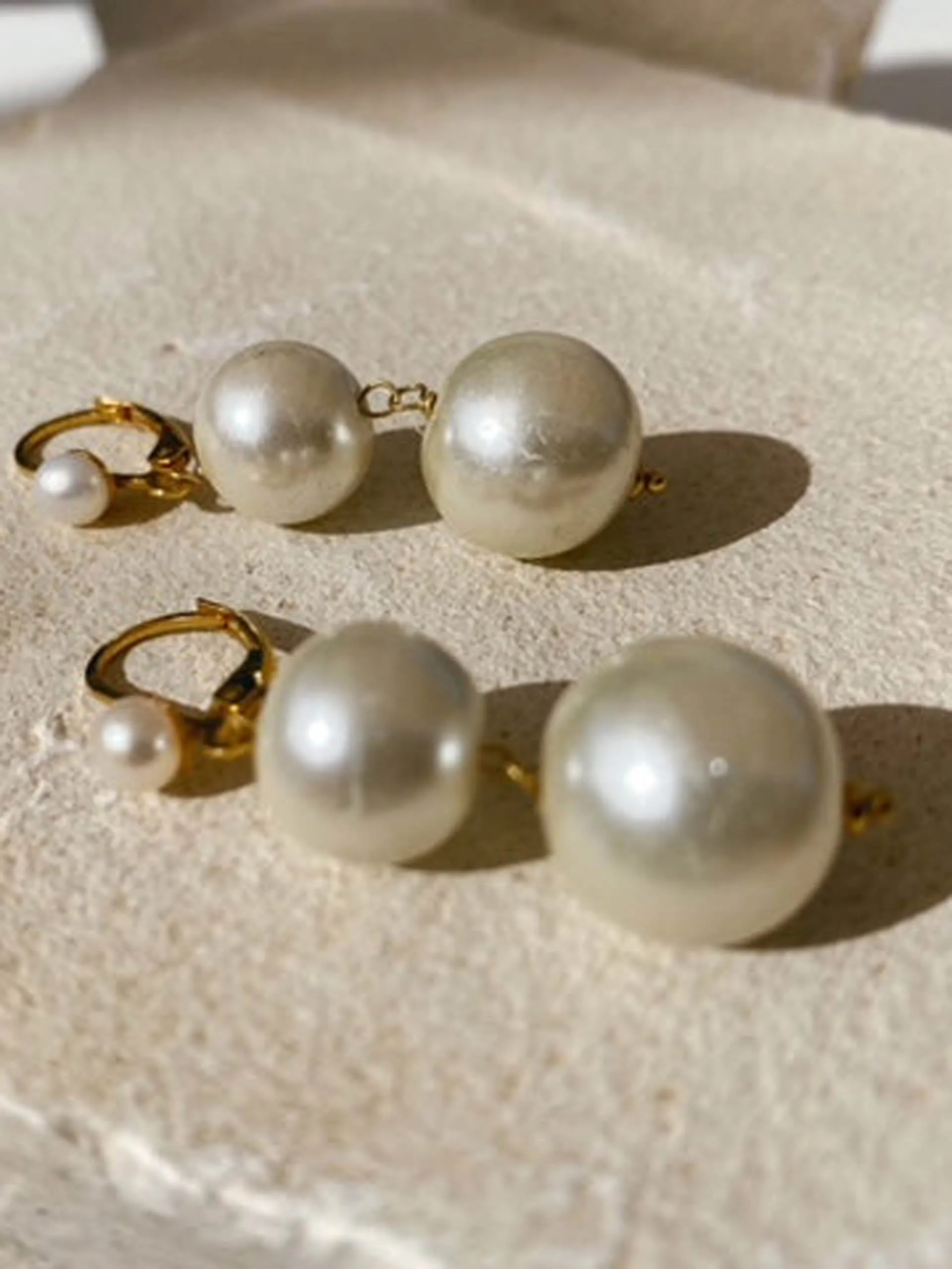 Pearl Pernille earrings